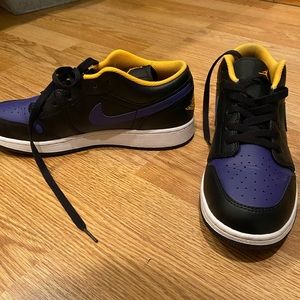 7Y Air Jordan 1 low (GS)